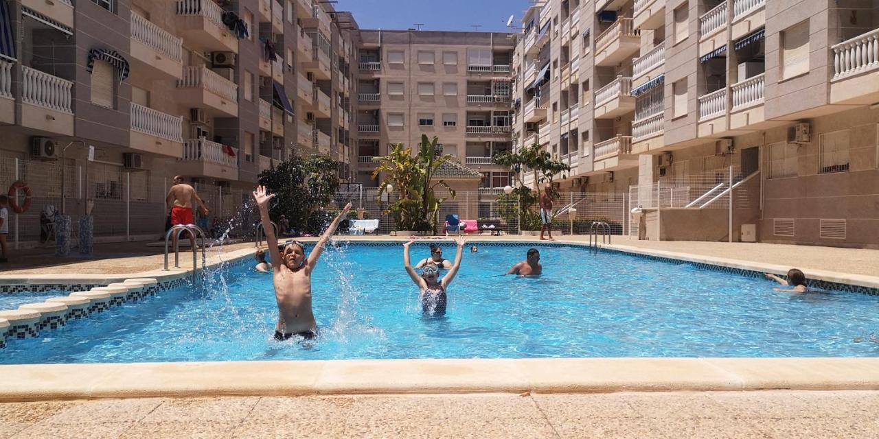 Mila Sloneczny Apartament W Torrevieja Centrum Extérieur photo